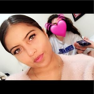 Meet your Posher, Areli