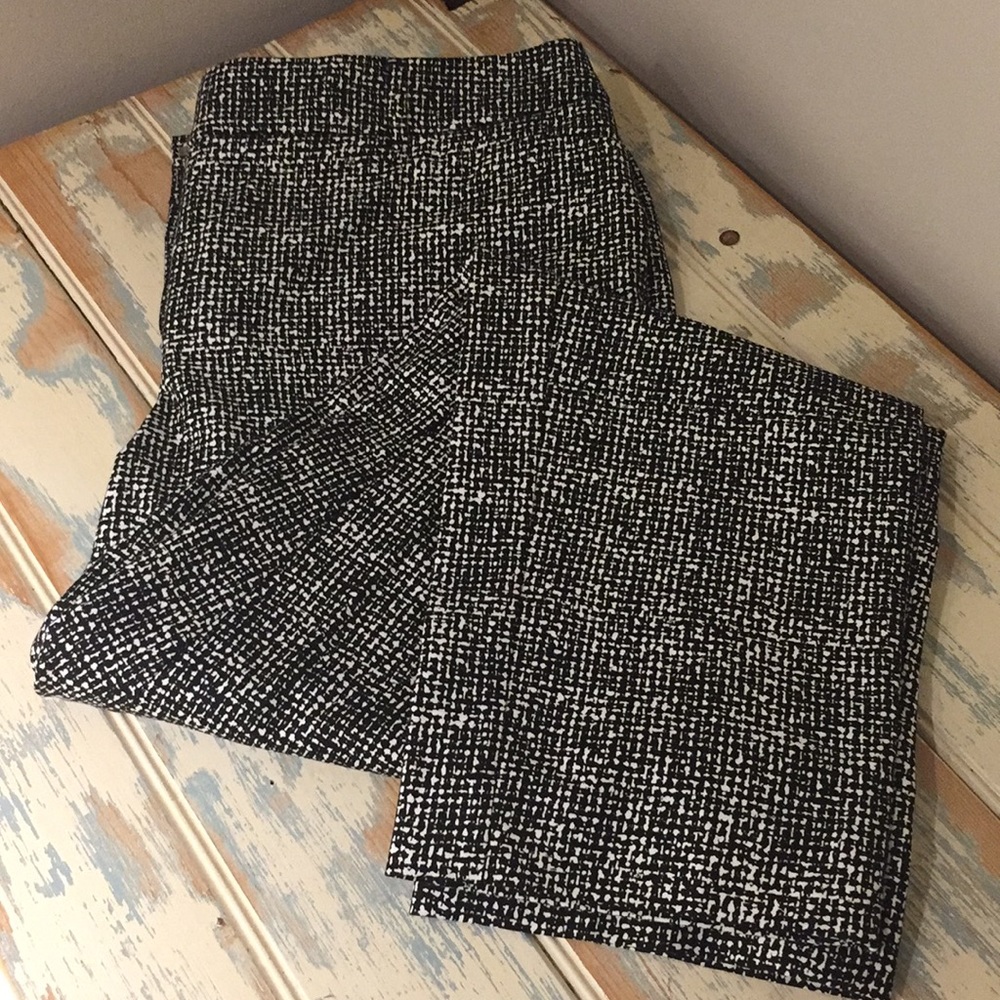 White House Black Market Dapper Tweed Ankle Pants