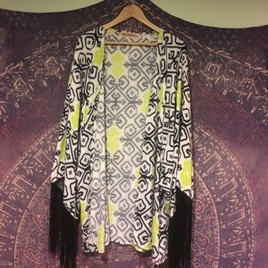 Fringe kimono (white, black and green)