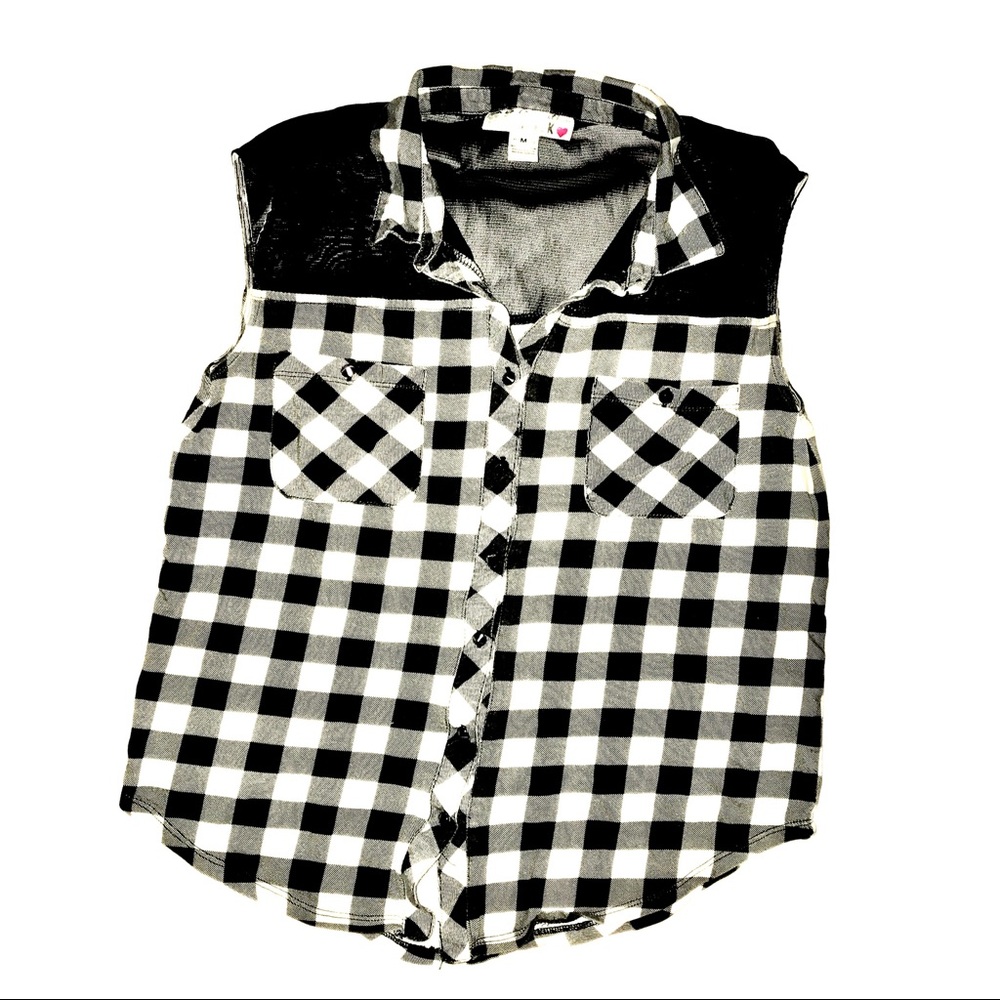 Plaid button down with no sleeves