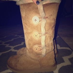 Bailey Button UGGS