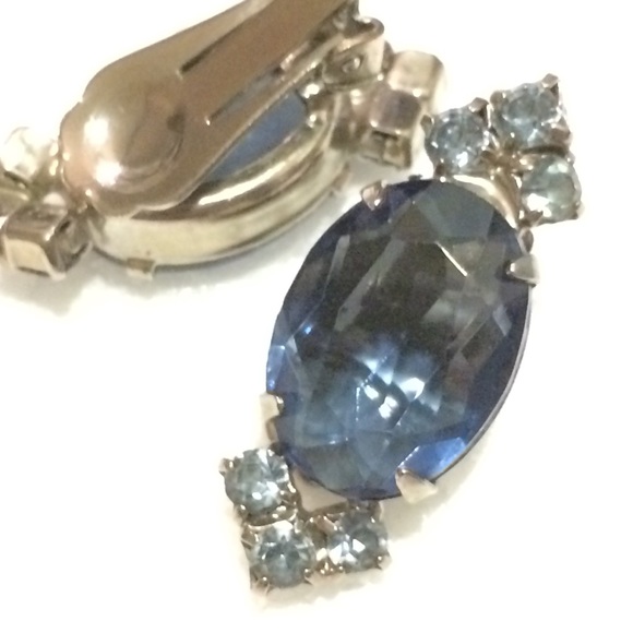 Vintage Blue Rhinestone Earrings Clips - Picture 3 of 3