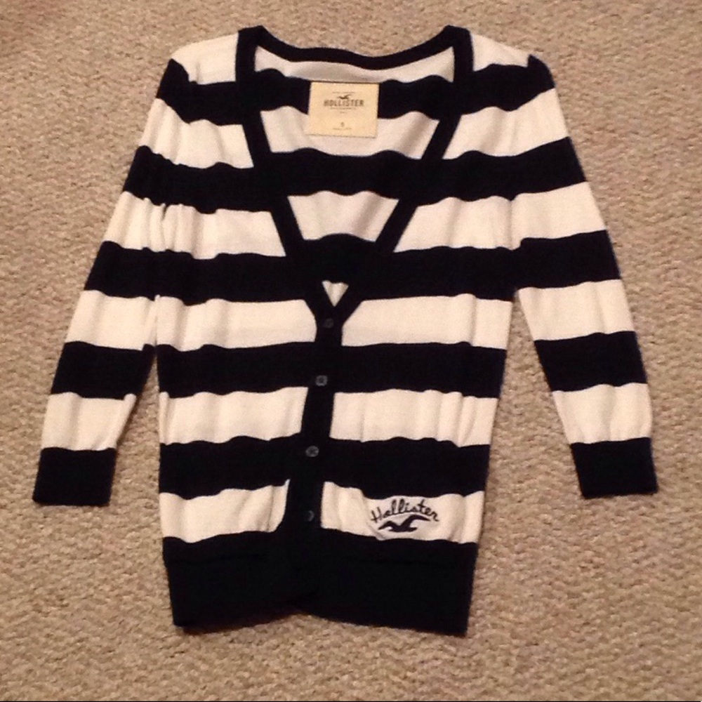 NWOT Hollister Sweater