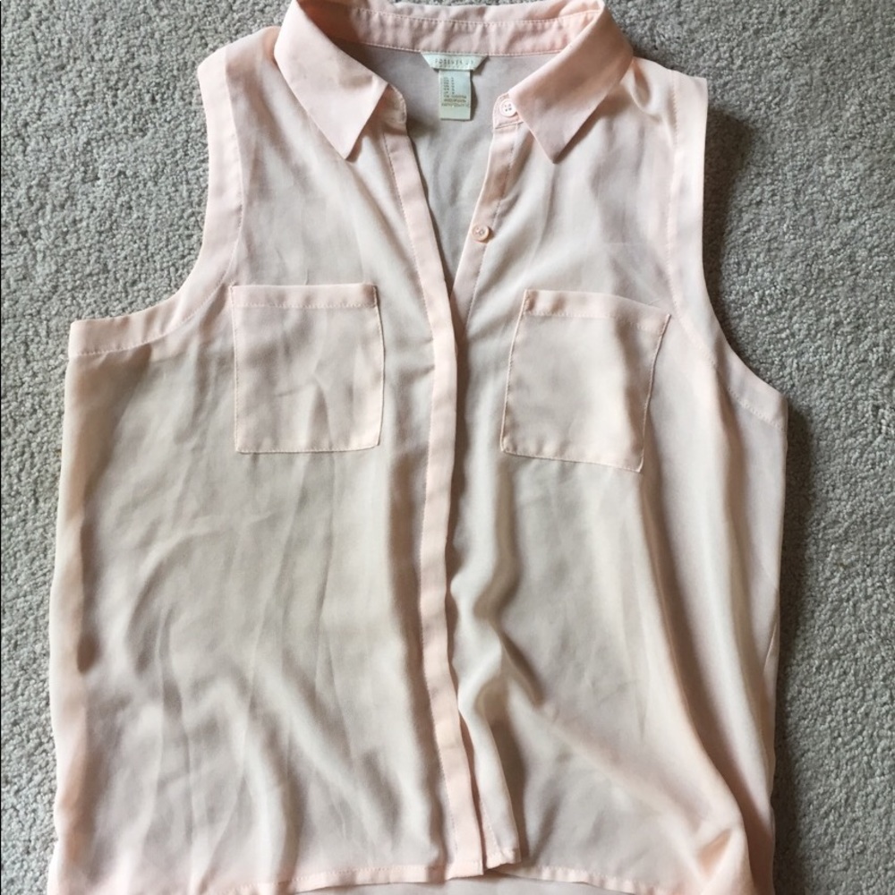 Forever 21 Collared Pink Button Up Blouse Size S