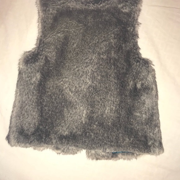 Copper Key Toddler Faux Fur Vest - Picture 3 of 6