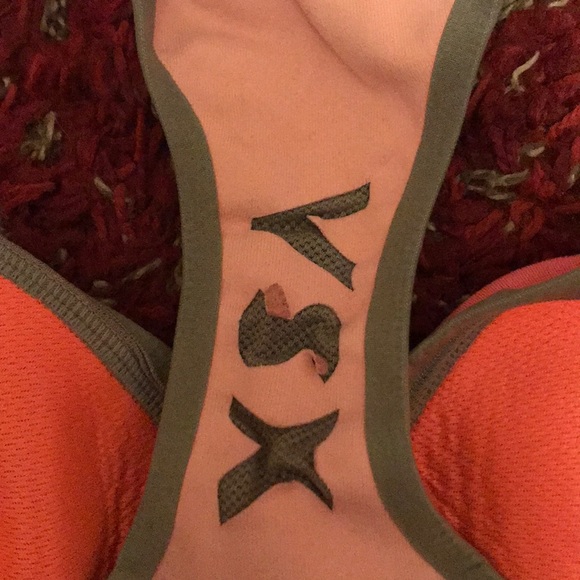 VSX peachy supported sports bra 34C - Picture 2 of 4