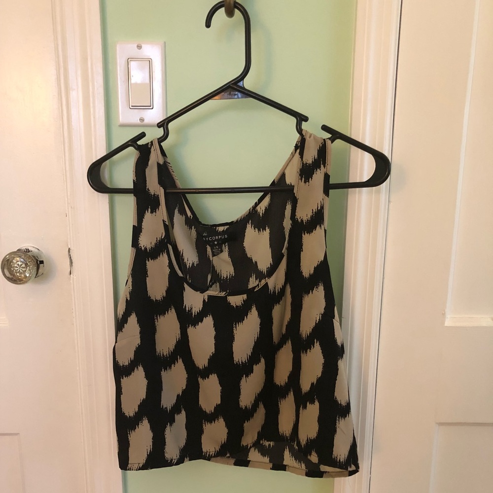 Back and white crop top