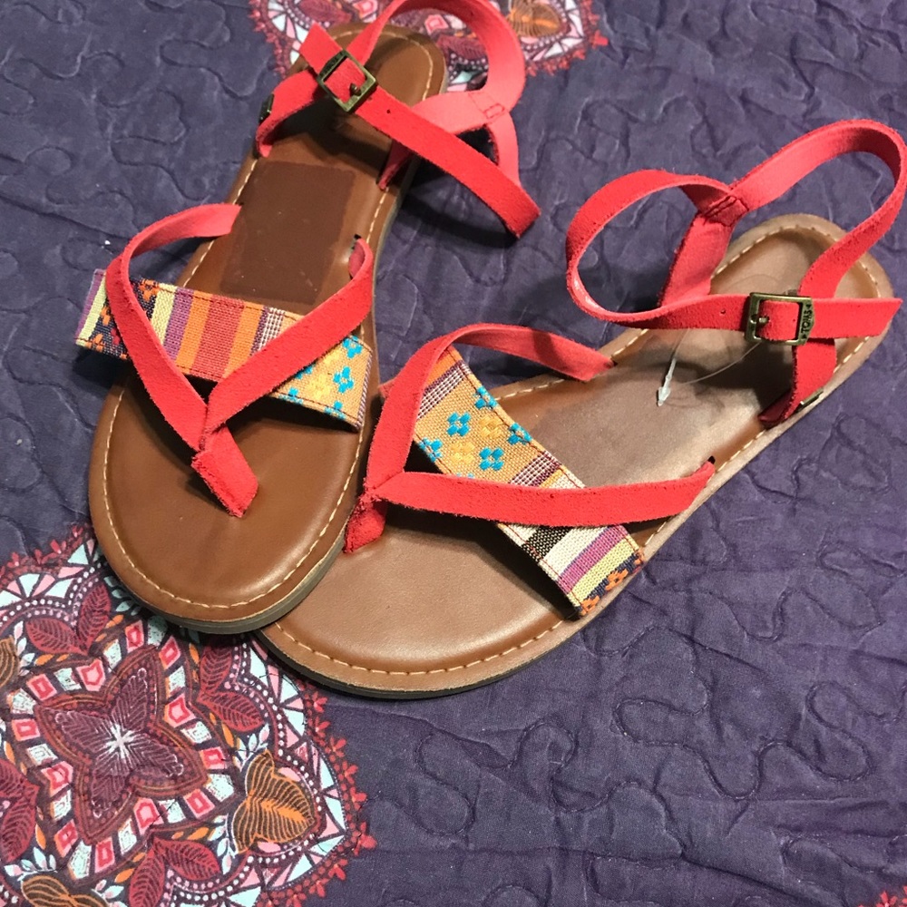 Toms sandals