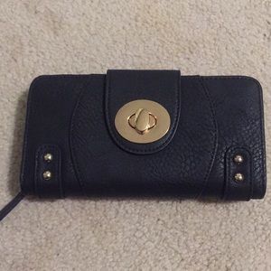 Charming Charlie's wallet