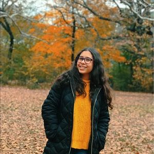 Meet your Posher, Daniela