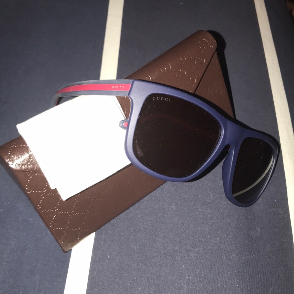 Gucci Navy Sunglasses (worn once)