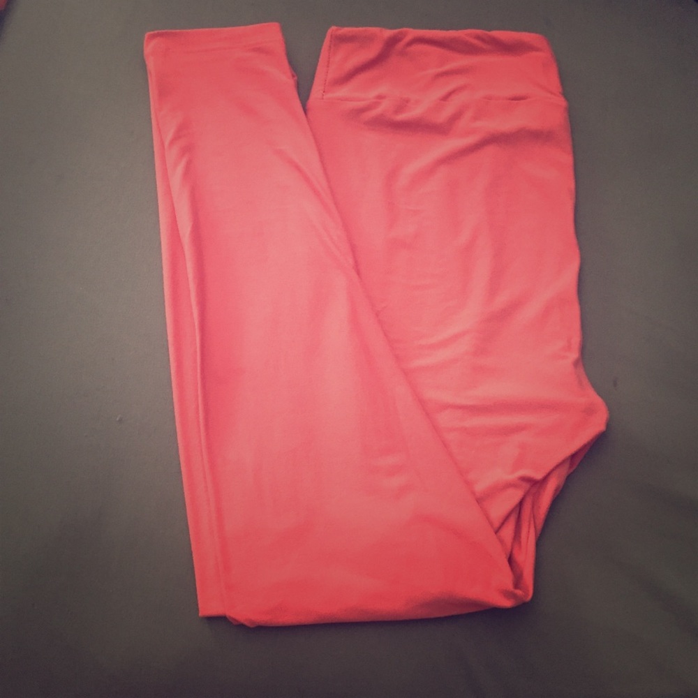 TC - LuLaRoe - Coral Pink Leggings NWOT