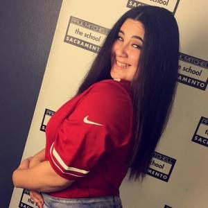 Meet your Posher, Lacey