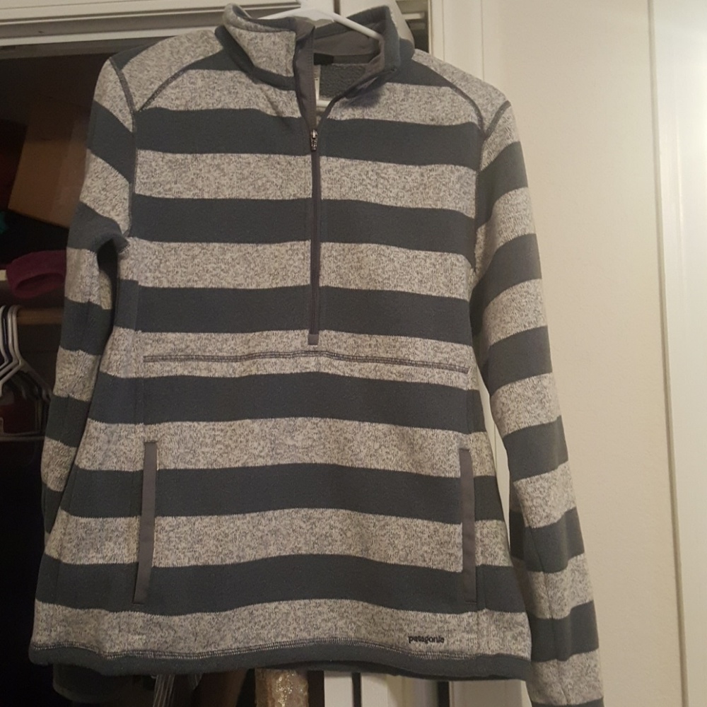 Patagonia pullover women's