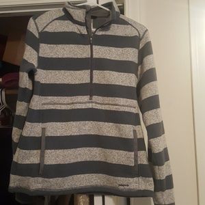 Patagonia pullover women's