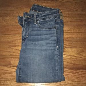 Abercrombie & Fitch: Light Wash Skinny Jean