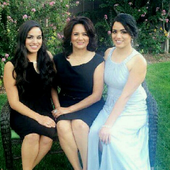 POSHMARK AMBASSADOR II dalialafleur - Picture 2 of 11