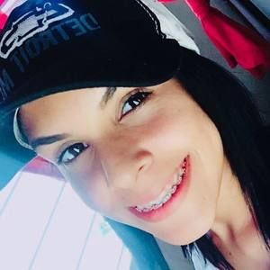 Meet your Posher, Glory