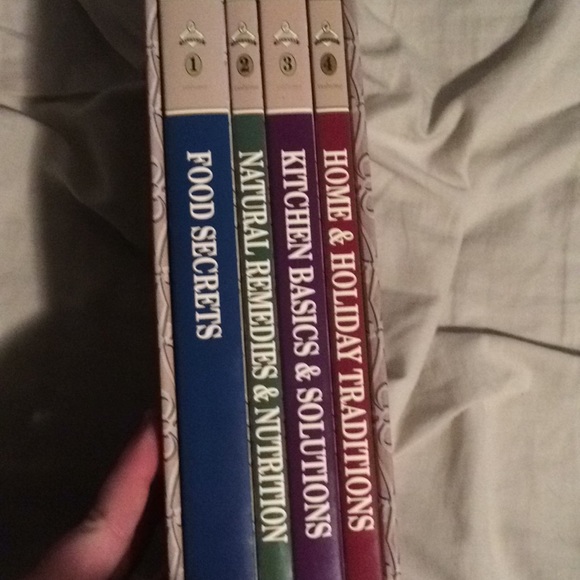 Kitchen wisdom library. - Picture 2 of 2