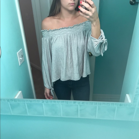 Free people off the shoulder top - Picture 2 of 5
