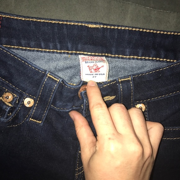 True religion boot cut jeans. Like new condition. - Picture 3 of 4