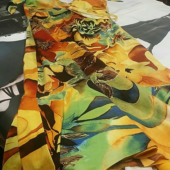 Cache dress - Picture 2 of 8