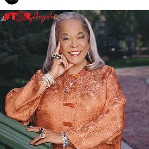 Meet your Posher, Darrina