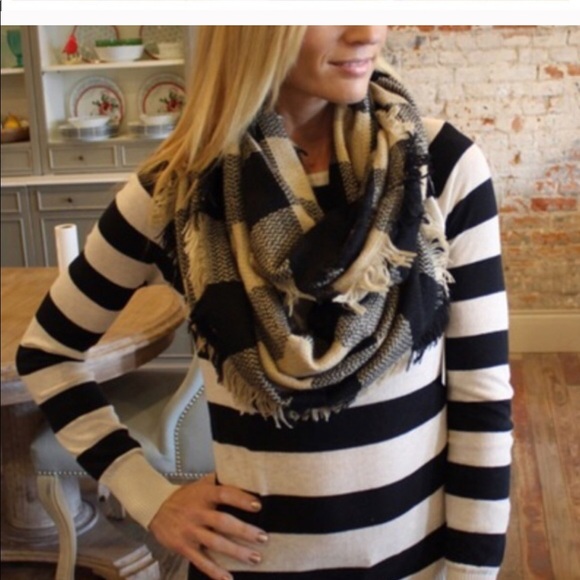LAST ONE! Black & khaki plaid infinity scarf - Picture 3 of 4