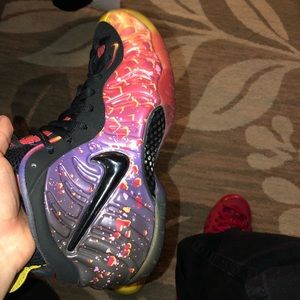 Nike Foamposite Size 9