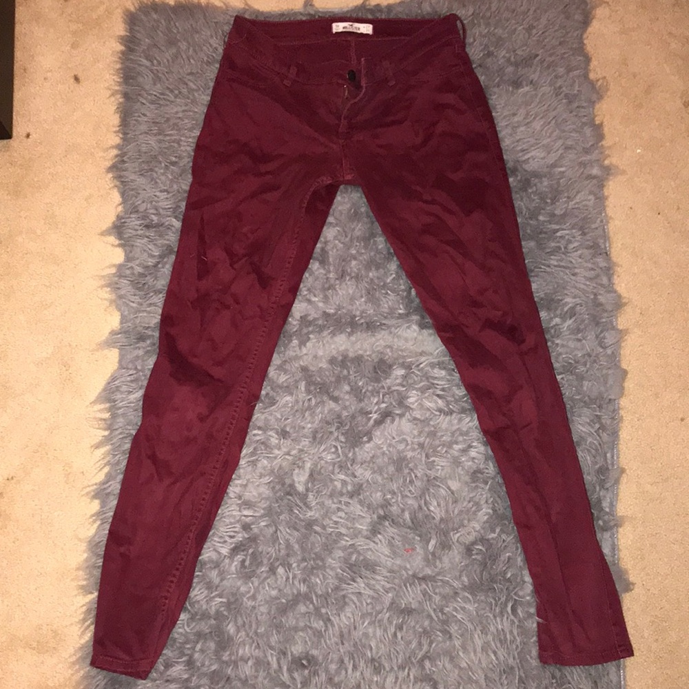Hollister skinny jeans in burgundy
