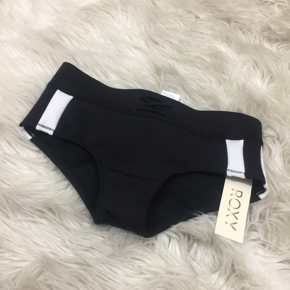 Roxy Black And White Short bathing suit bottoms