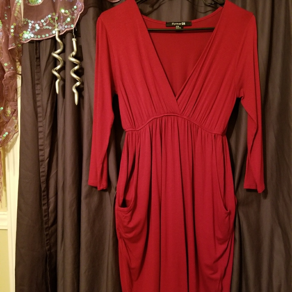 F21 Cute Red Dress with side pockets, 3/4 sleeves