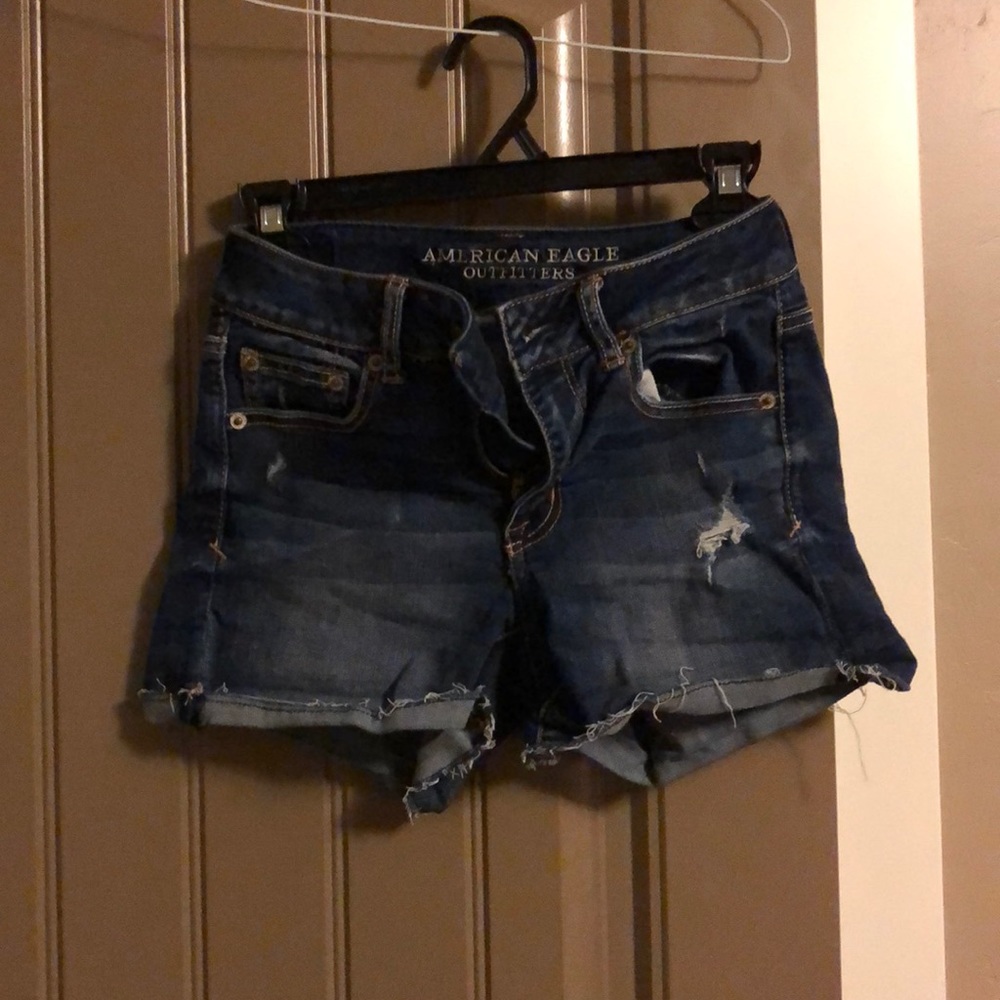 Stretchy jean shorts