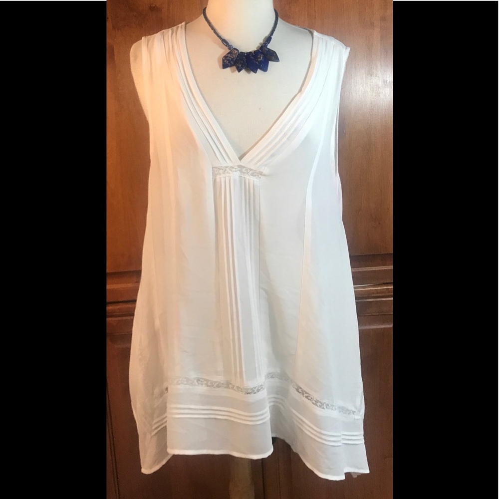 ✨sale✨NY Collection Short Sleeve White Blouse XL