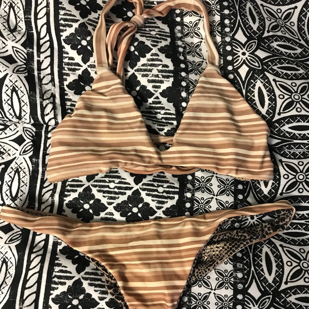 Acacia Tanlines set size P