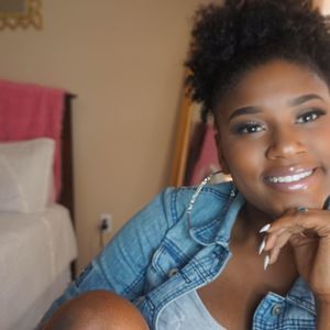 Meet your Posher, Maquila