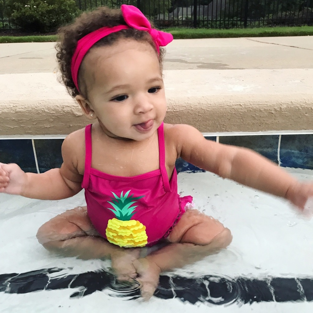 Gap pineapple one piece 6-12 months worn once