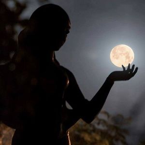 Meet your Posher, Enaas