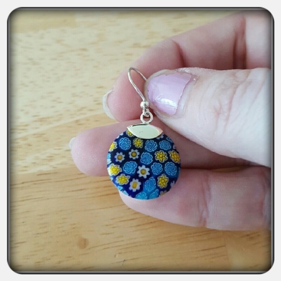 NWOT Woman's Earrings - Picture 2 of 3