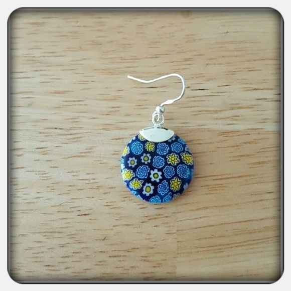 NWOT Woman's Earrings - Picture 3 of 3