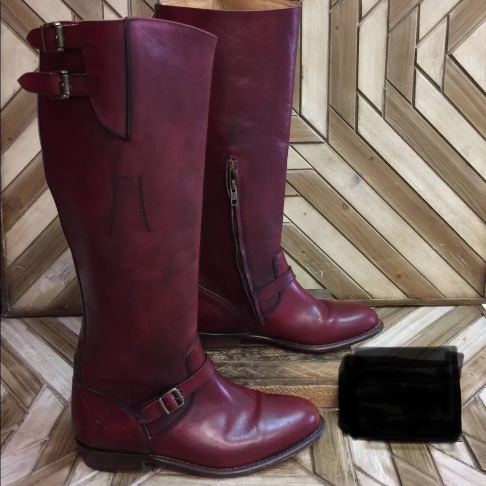 EUC FRYE BOOTS sz 9 Leather is perfect!