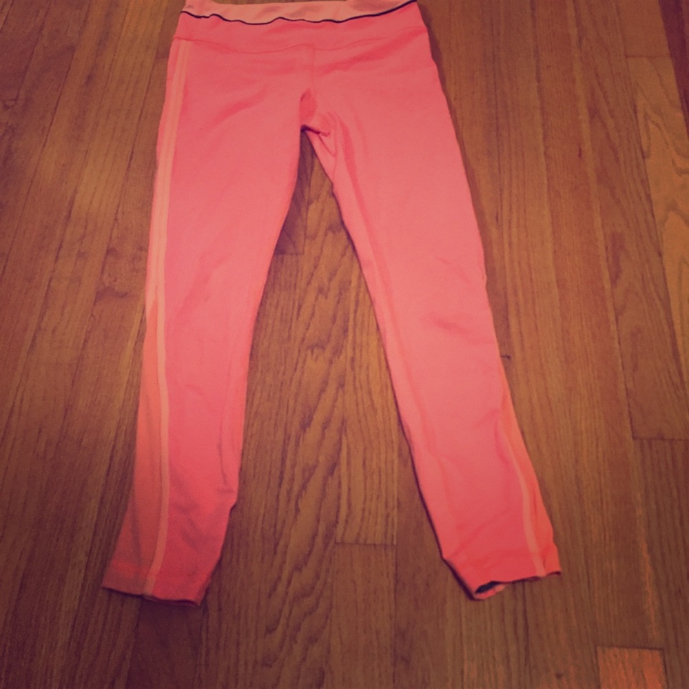 Lululemon size 4 leggings
