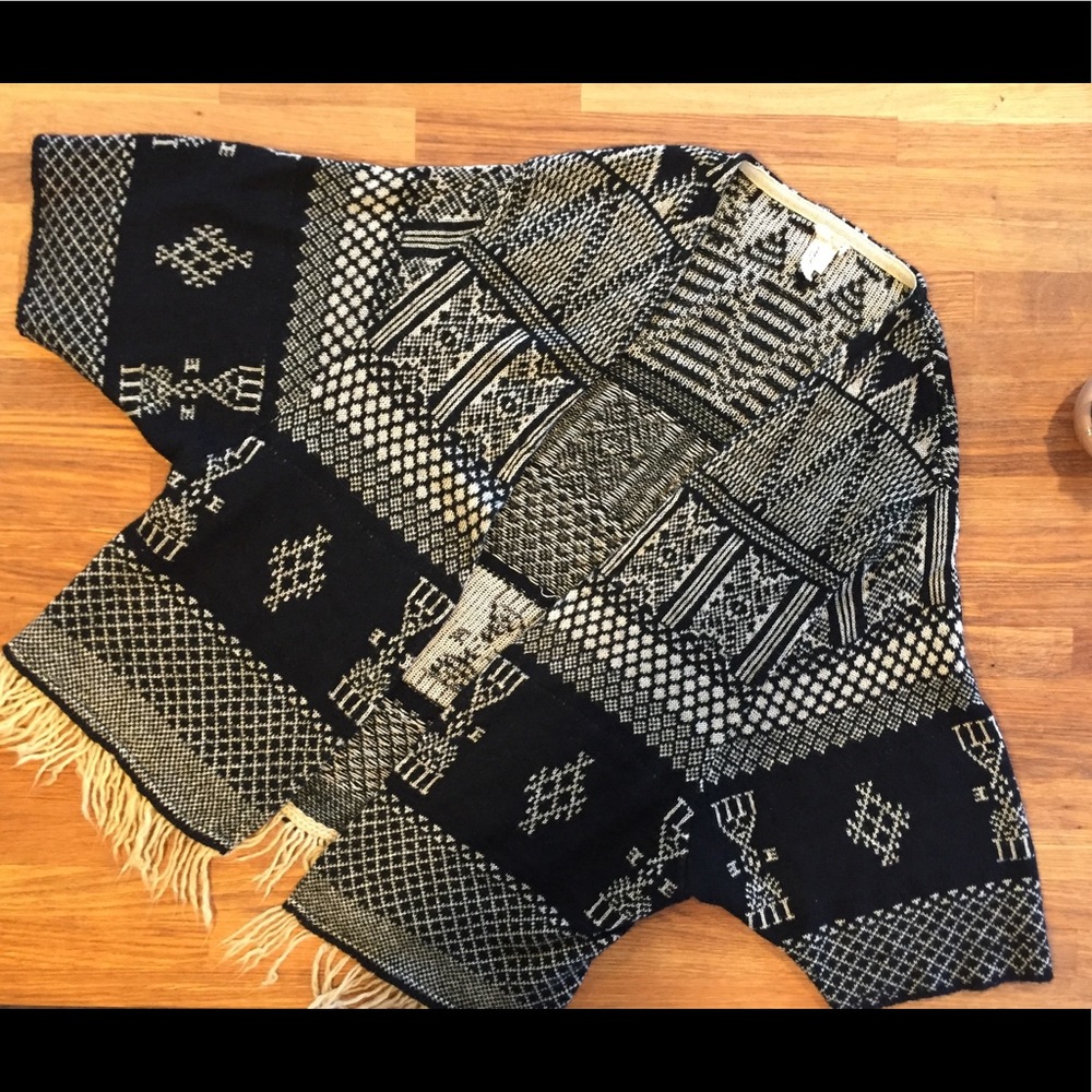 Gimmicks By BKE Kimono, Size Large