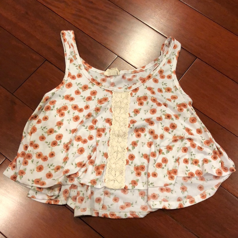 LA Hearts crop top floral print with lace detail