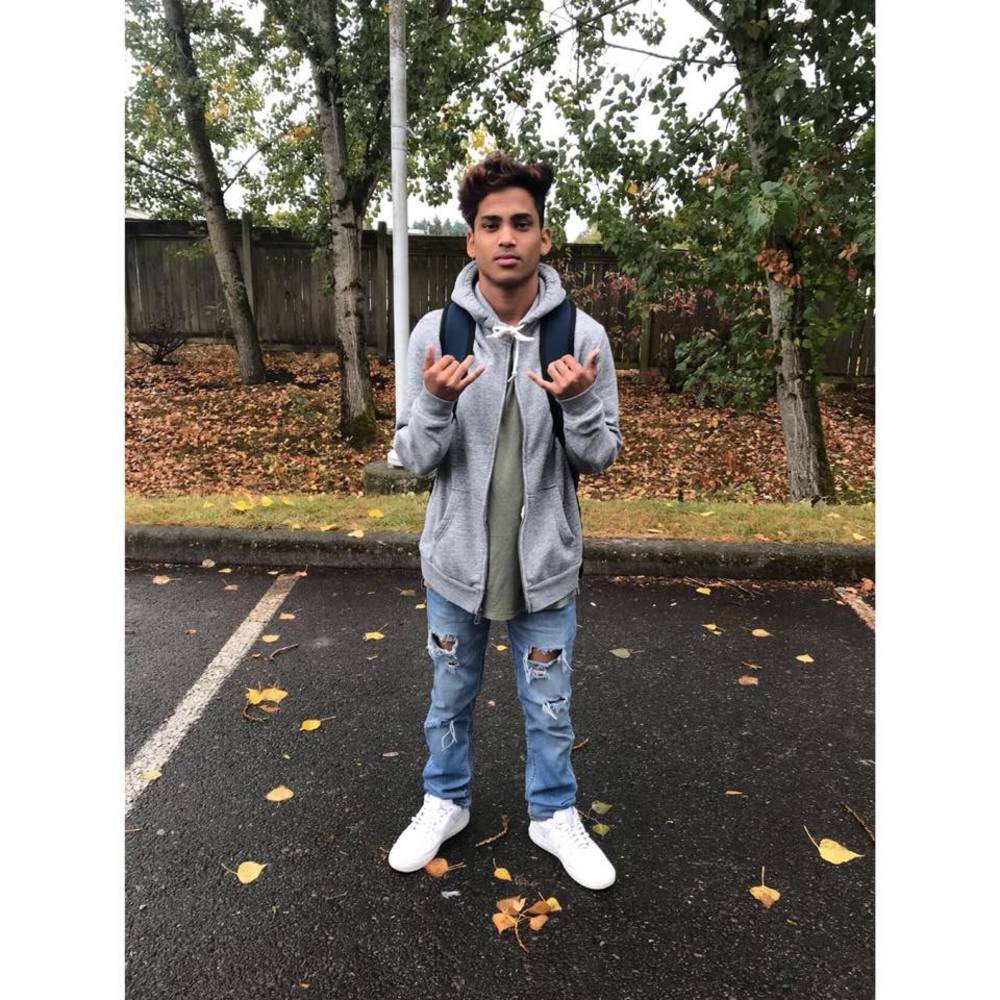 Meet your Posher, Ashish