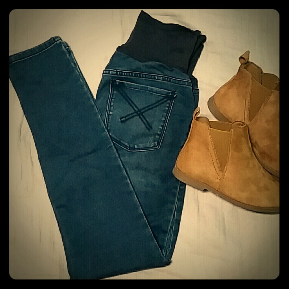 Old Navy Maternity Skinny Jeans