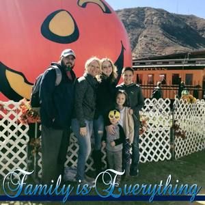 Meet your Posher, Sherry