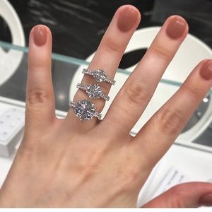 Meet your Posher, Dana