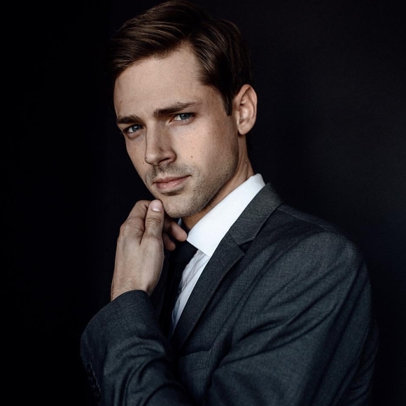 Meet your Posher, Derek - Picture 1 of 1