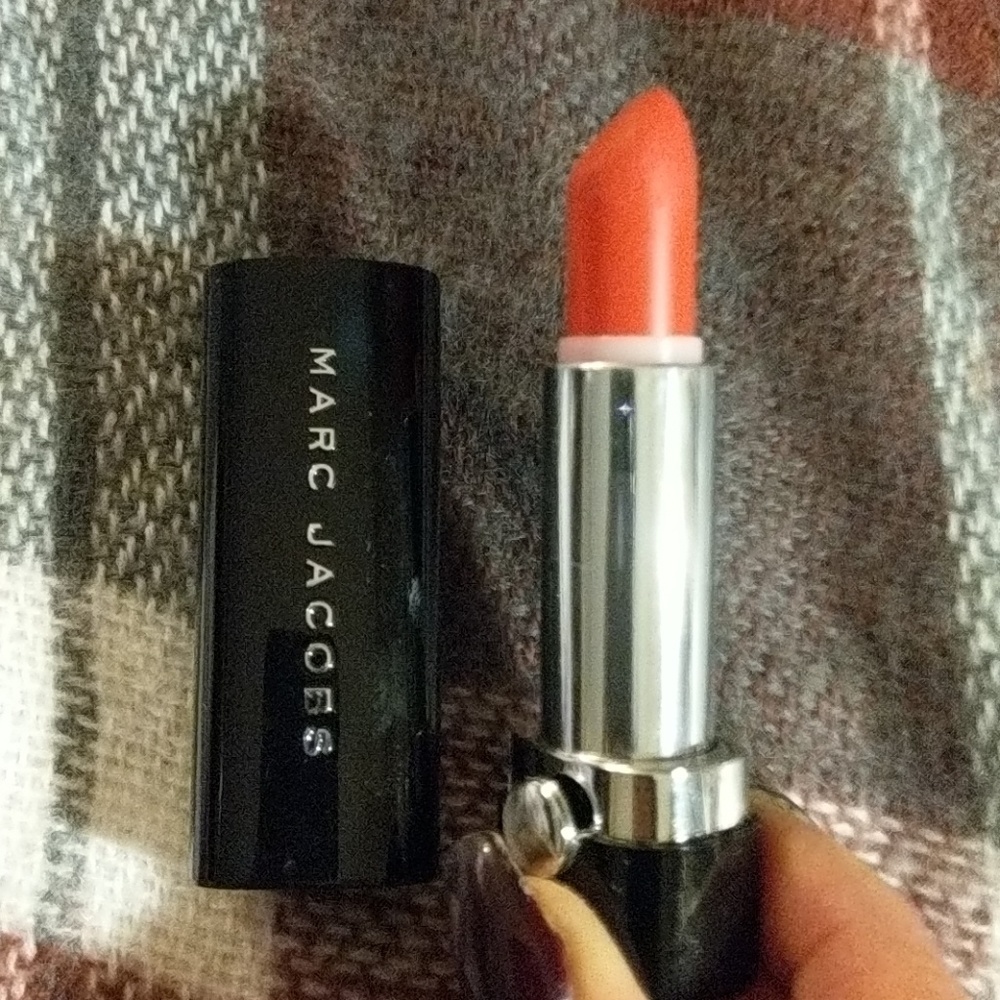 Core Cora Marc Jacobs lipstick lip creme